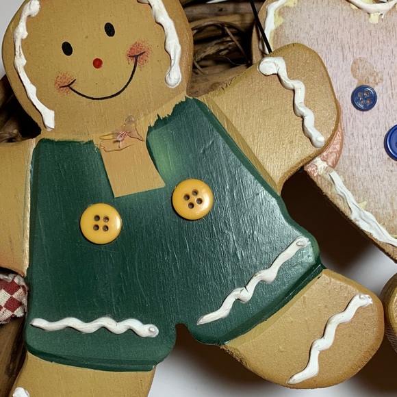 Semi-Handmade Gingerbread Christmas Wreath- with JOY Letters - Picture 5 of 5